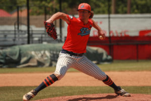 Pilots jump on Holly Springs early, holding on to crush Salamanders 9-2